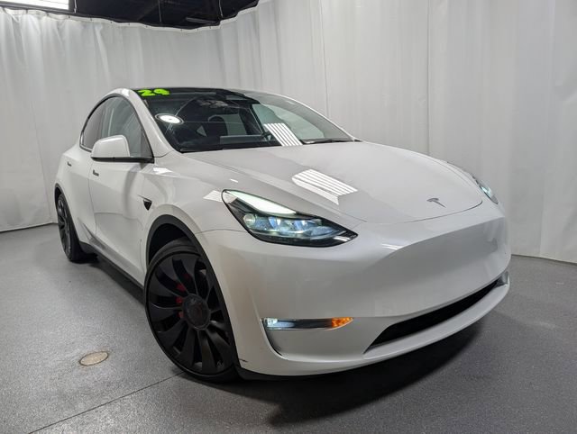 Used 2024 Tesla Model Y Performance AWD/4WD image 2