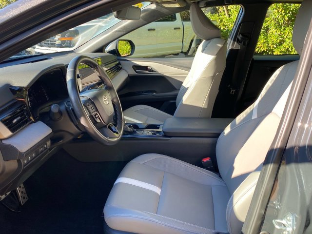 Used 2025 Toyota Camry SE w/ Multimedia Upgrade Package FWD image 11