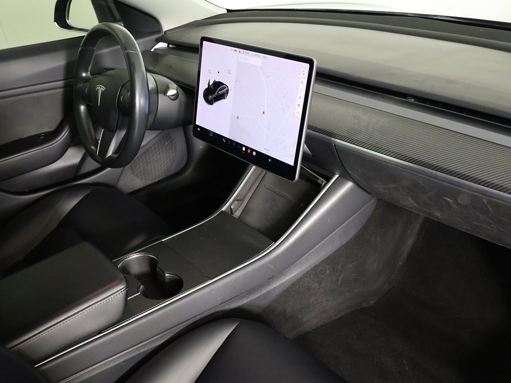 Used 2018 Tesla Model 3 Long Range image 28