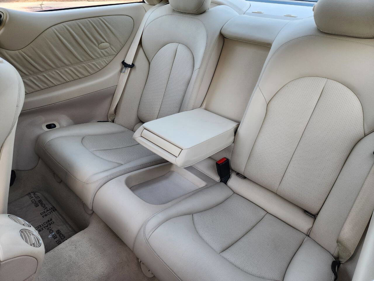 Used 2005 Mercedes-Benz CLK 320 Coupe image 28