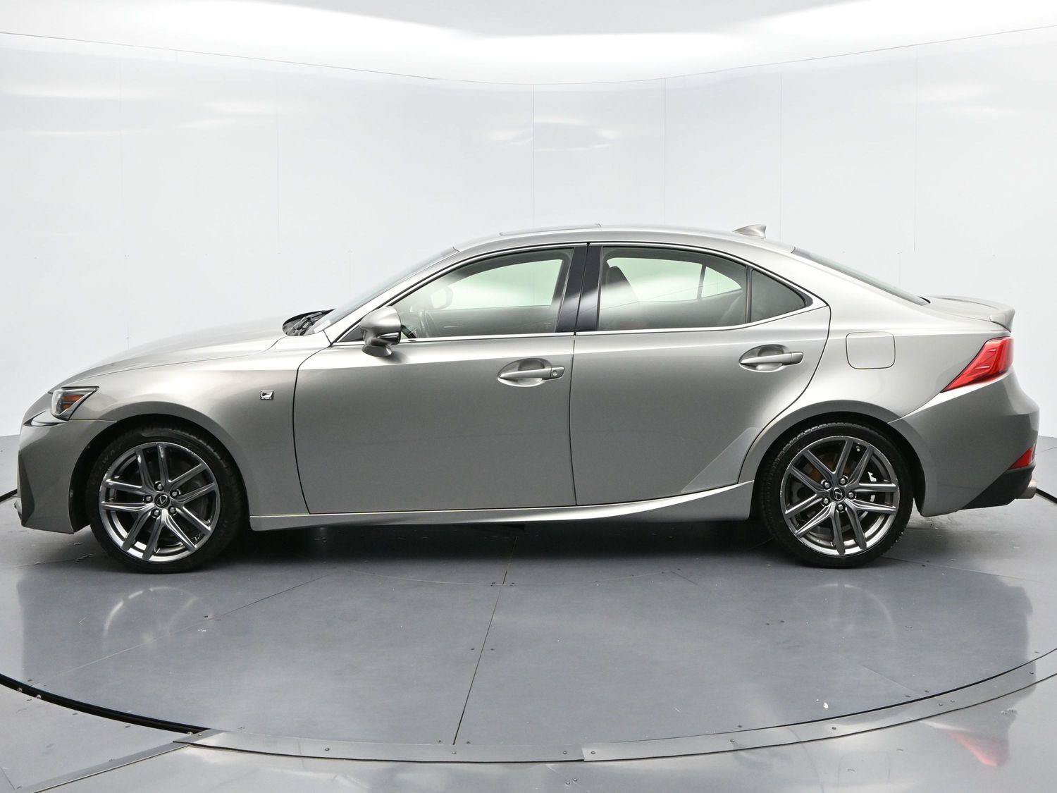 Used 2017 Lexus IS 300 F Sport w/ F Sport Package AWD/4WD image 4