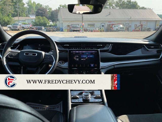 Used 2024 Jeep Grand Cherokee Trailhawk AWD/4WD image 12