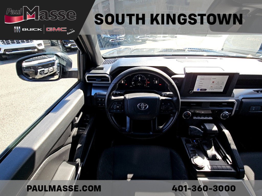 Used 2025 Toyota Tacoma SR5 AWD/4WD image 15