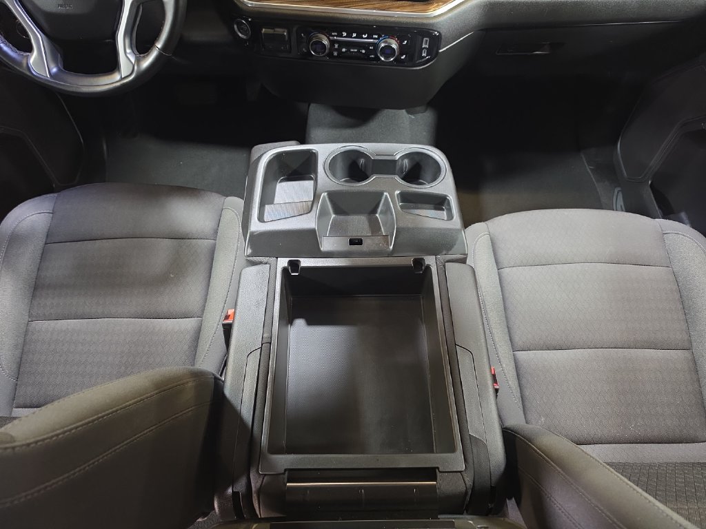 Used 2025 Chevrolet Silverado 1500 LT AWD/4WD image 16