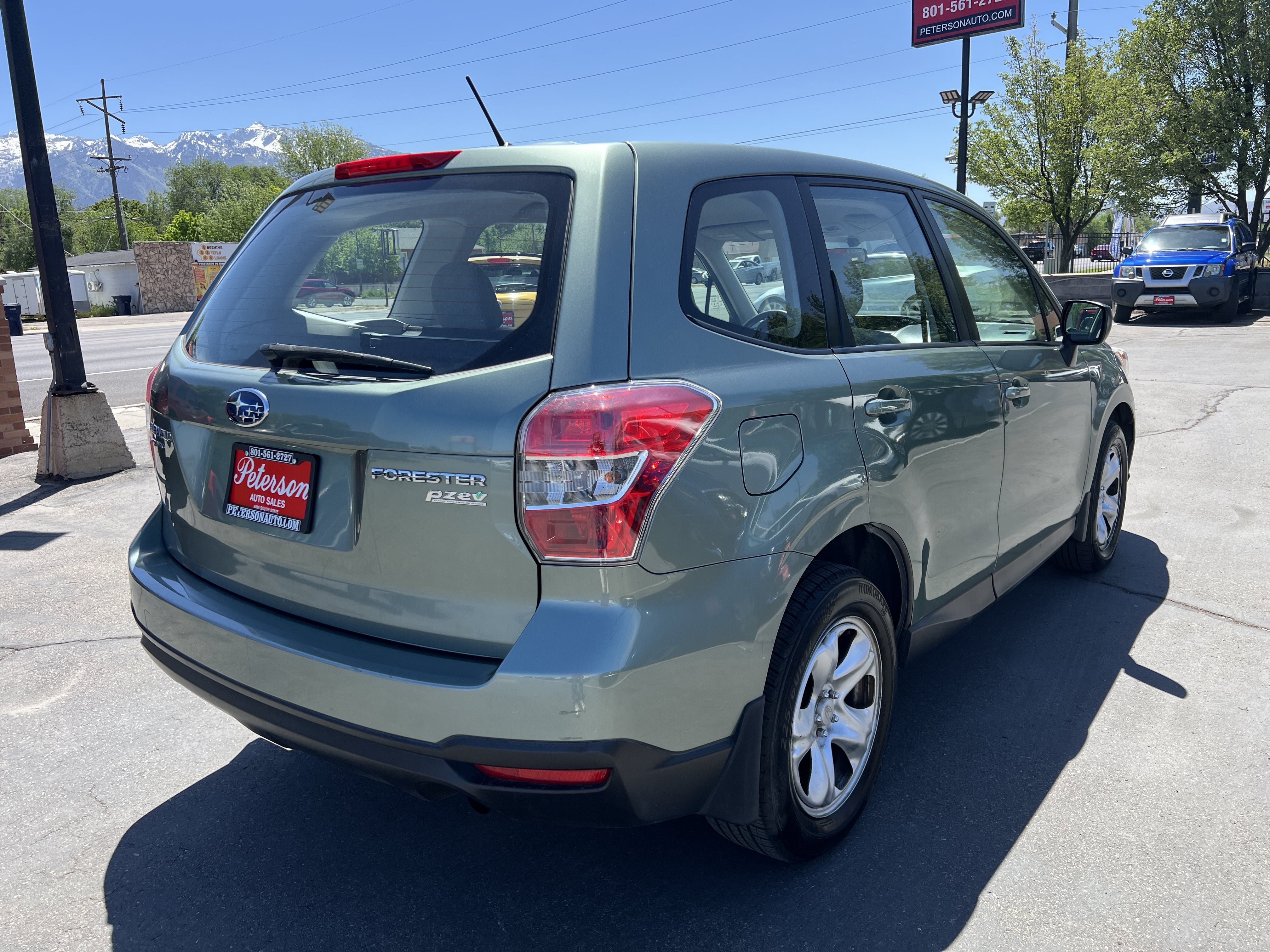 Used 2014 Subaru Forester 2.5i AWD/4WD image 8
