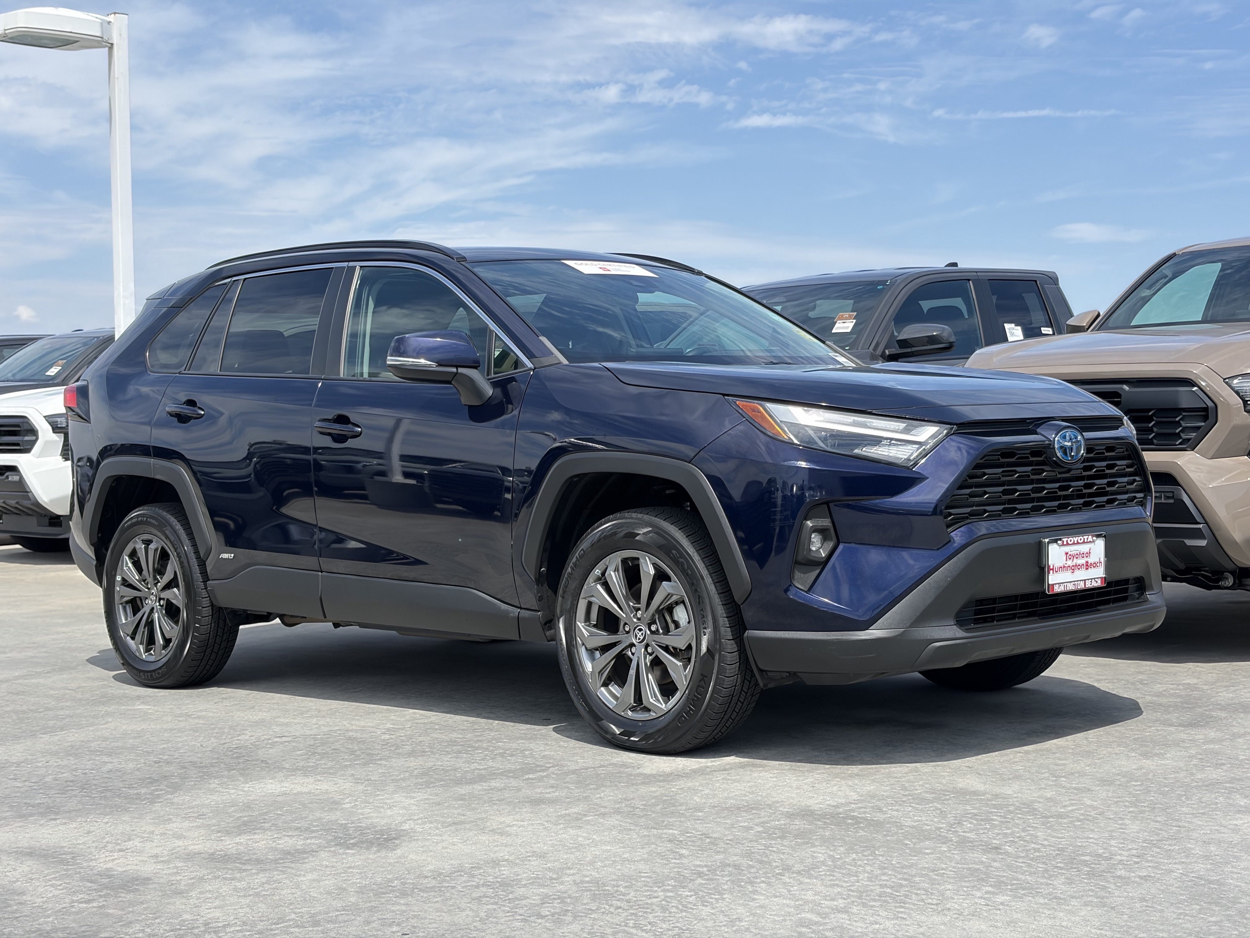 Certified 2022 Toyota RAV4 XLE Premium AWD/4WD video 2