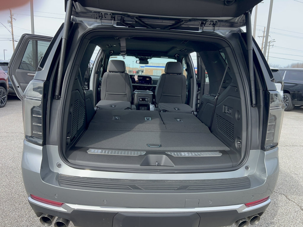 New 2026 Chevrolet Tahoe Premier w/ Sun And Tow Package AWD/4WD image 13