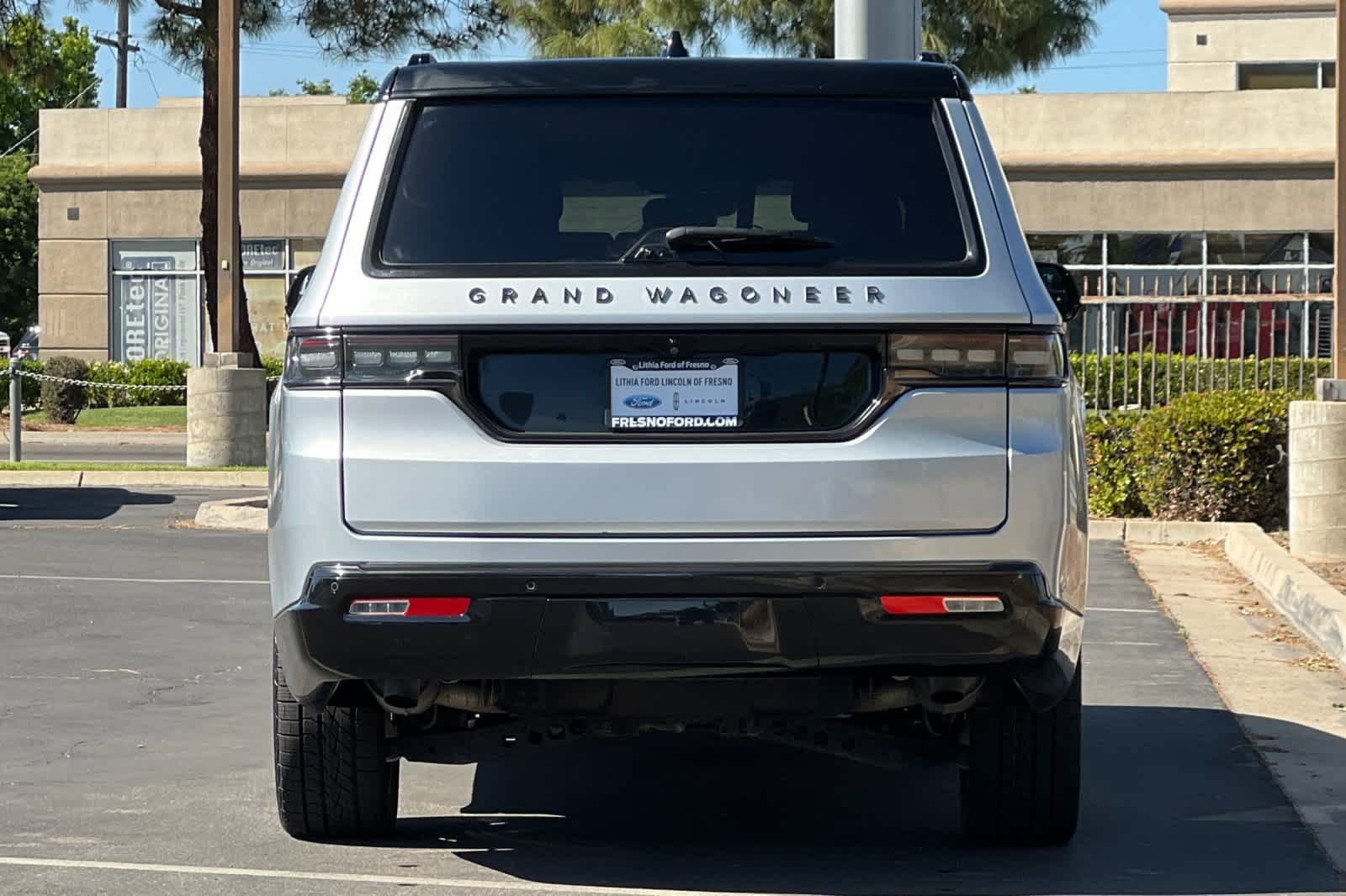 Used 2024 Jeep Grand Wagoneer L Series II w/ Quick Order Packagew 28T AWD/4WD image 7