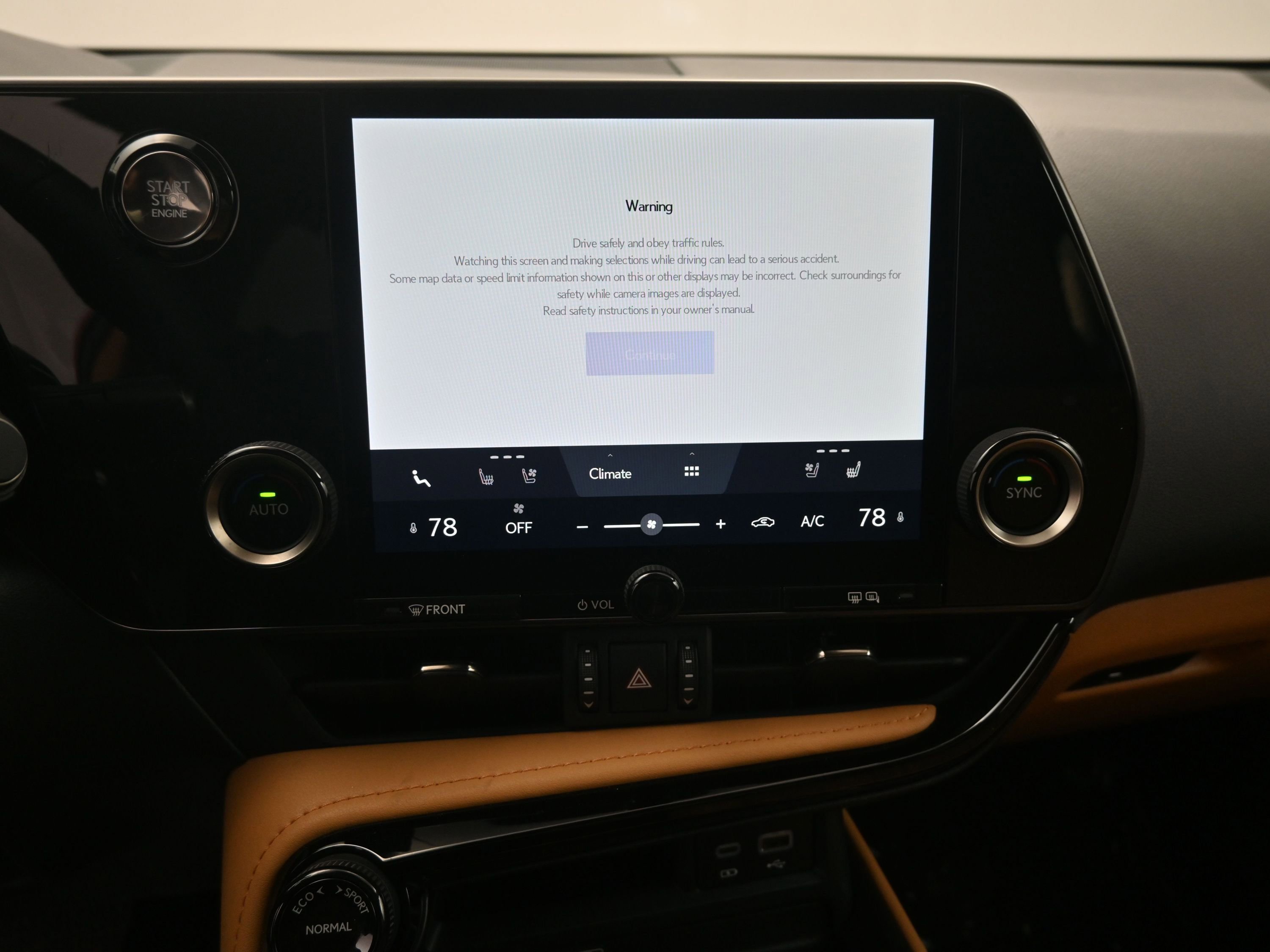 Used 2025 Lexus NX 250 FWD w/ Premium Package image 15