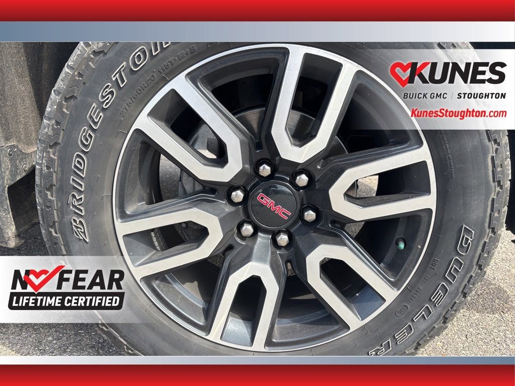 Used 2024 GMC Sierra 1500 AT4 w/ Technology Package AWD/4WD image 10