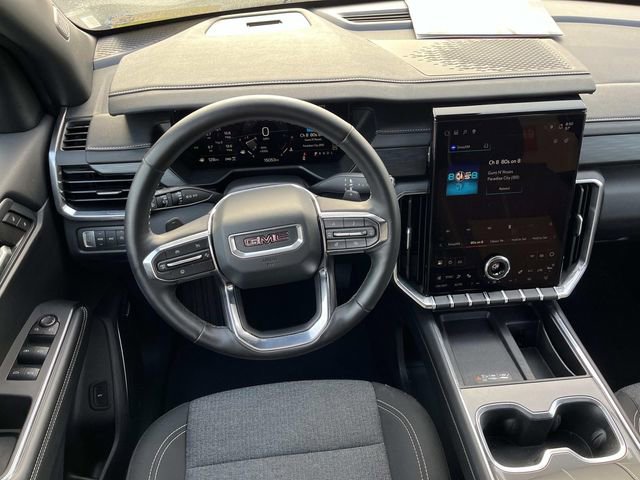 Used 2025 GMC Acadia Elevation image 12