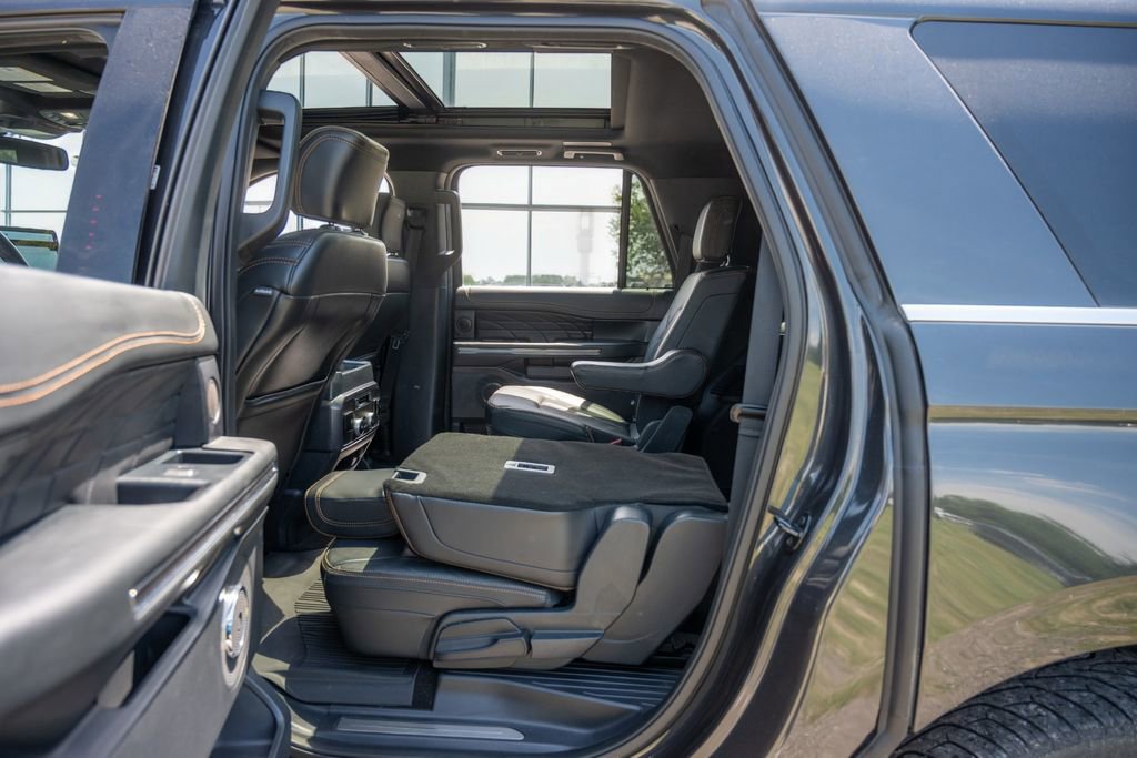 Used 2023 Ford Expedition Max Platinum AWD/4WD image 24