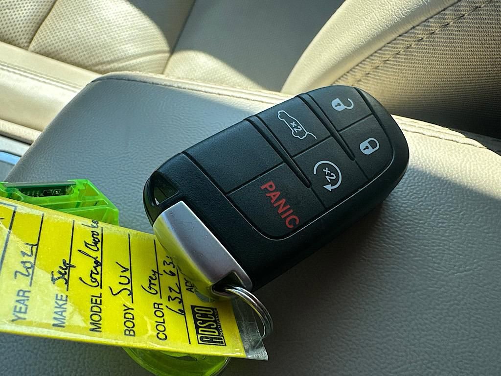 Used 2021 Jeep Grand Cherokee Limited w/ Luxury Group II image 36