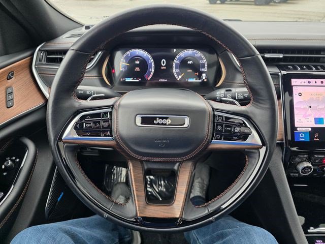 Certified 2022 Jeep Grand Cherokee Summit w/ Adv Protech Group IV AWD/4WD image 27