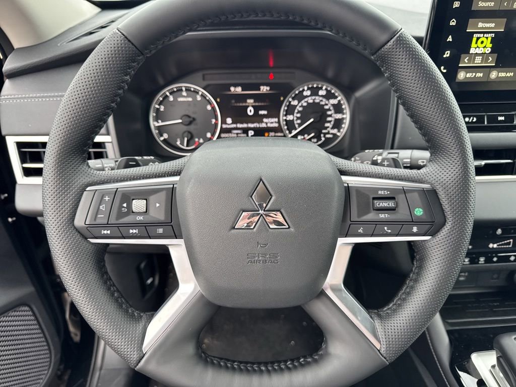 New 2026 Mitsubishi Outlander SE AWD/4WD image 8