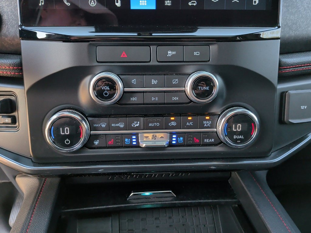 Used 2022 Ford Expedition Max Limited AWD/4WD image 33