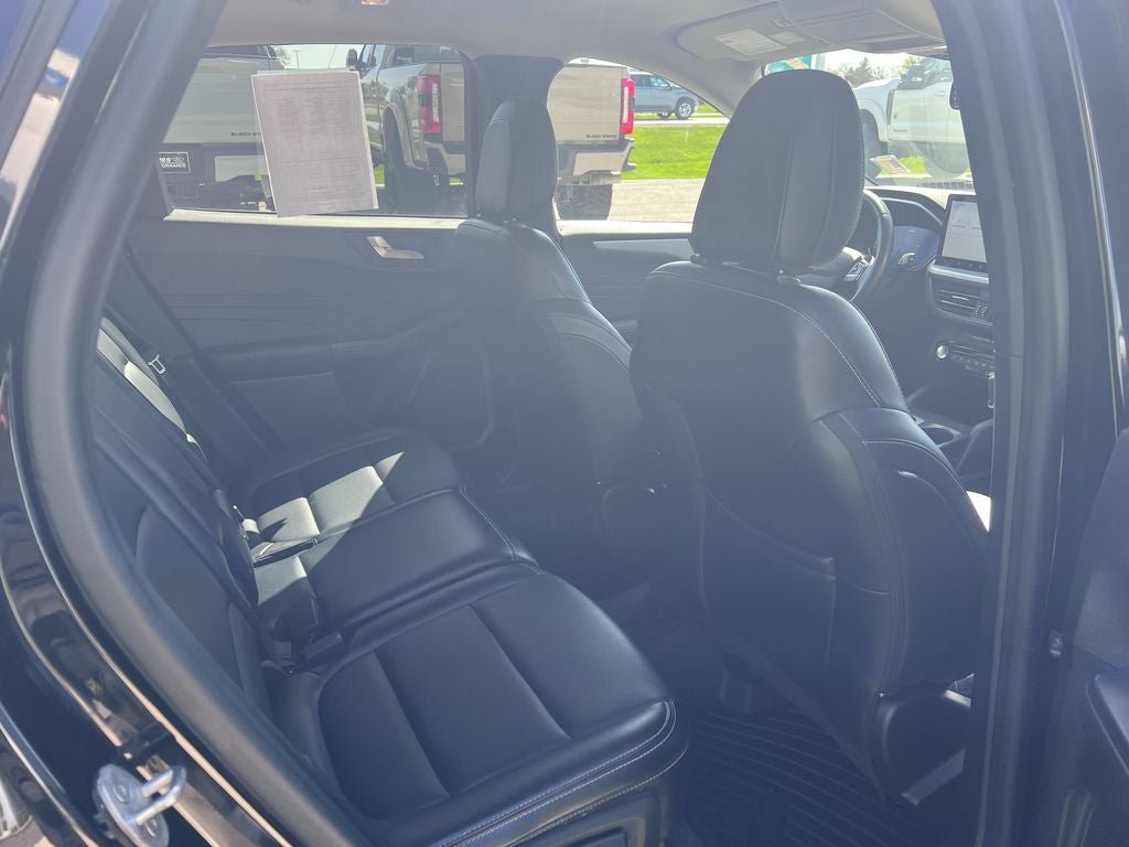Certified 2023 Ford Escape Platinum AWD/4WD image 26