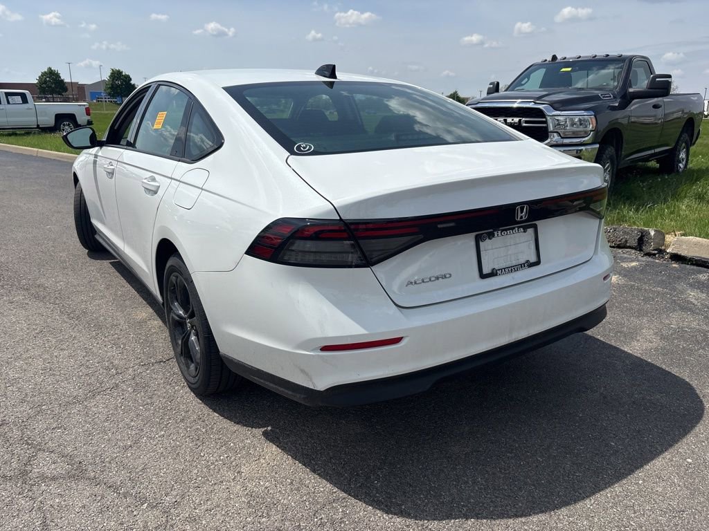 Used 2025 Honda Accord SE image 9