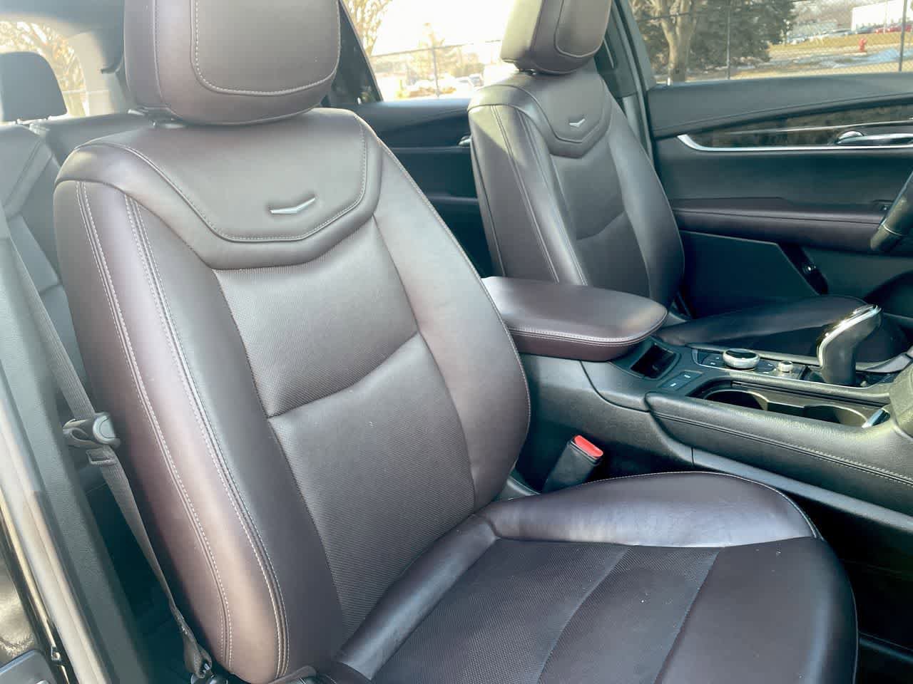 Used 2021 Cadillac XT6 Premium Luxury w/ LPO, Floor Liner Package image 14
