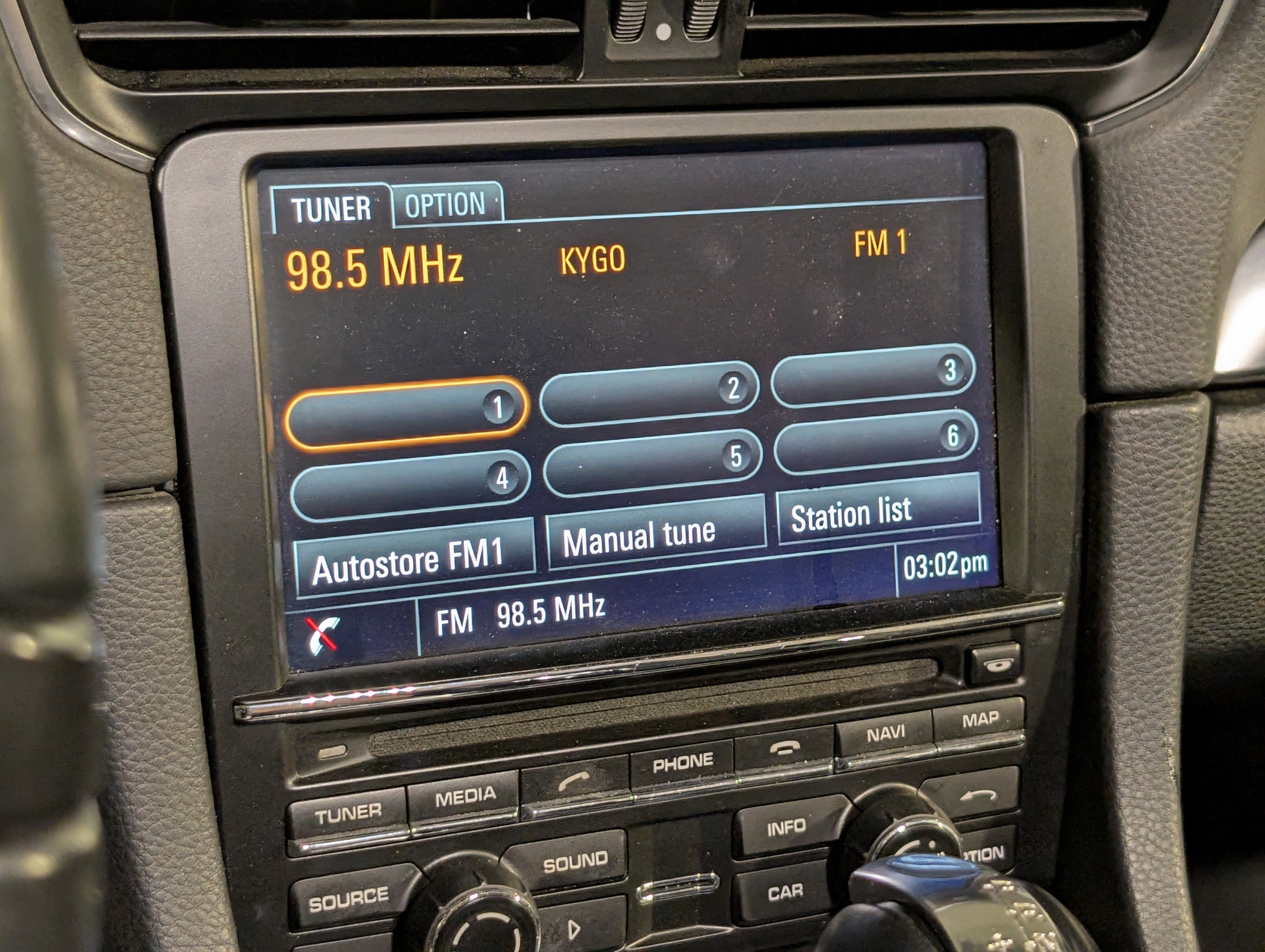 Certified 2015 Porsche 911 Carrera 4S image 39