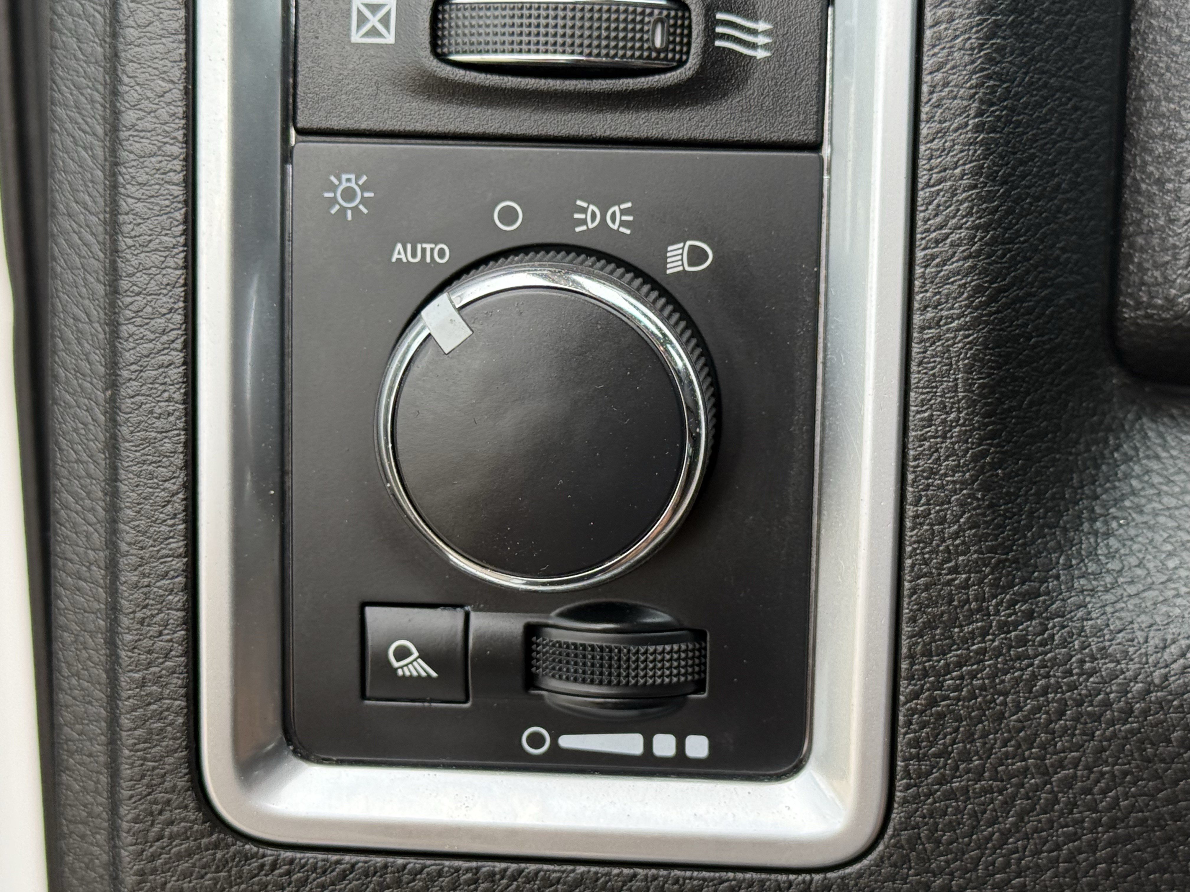 Used 2024 RAM 1500 Classic SLT RWD image 24