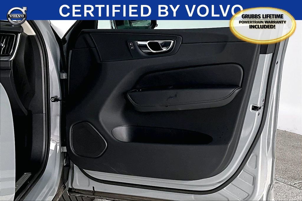 Certified 2025 Volvo XC60 B5 Plus image 26