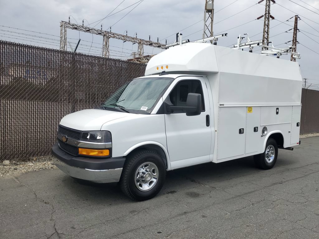 Used 2024 Chevrolet Express 3500 w/ Power Convenience Package RWD image 10