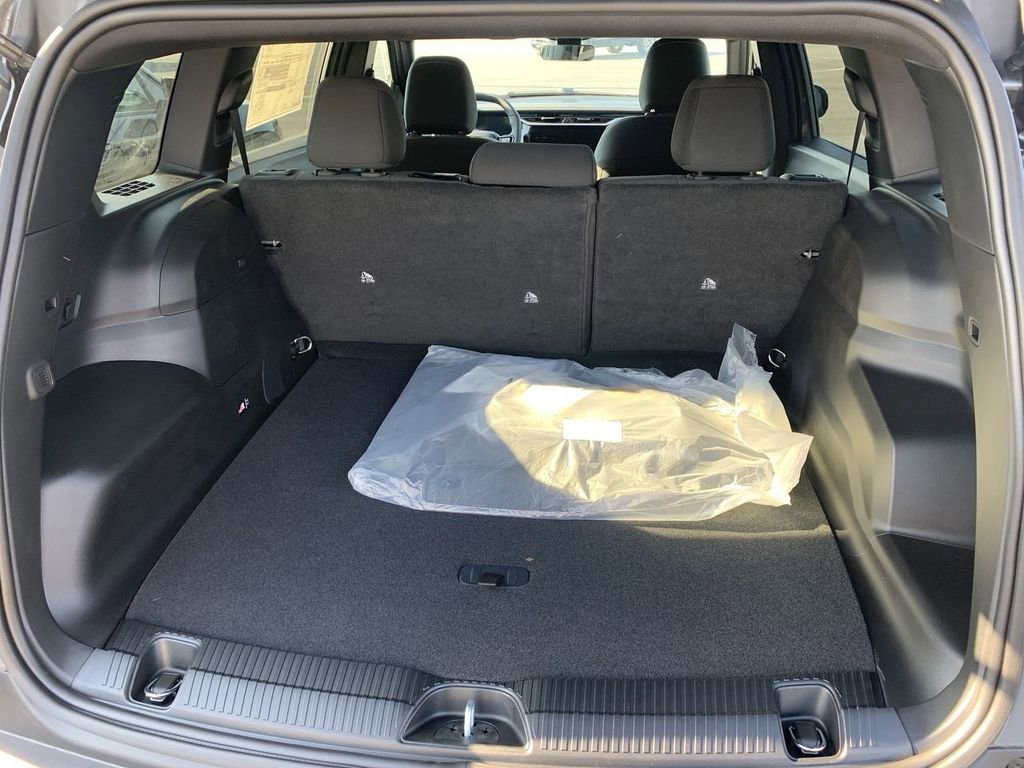 New 2026 Jeep Cherokee Laredo AWD/4WD image 28