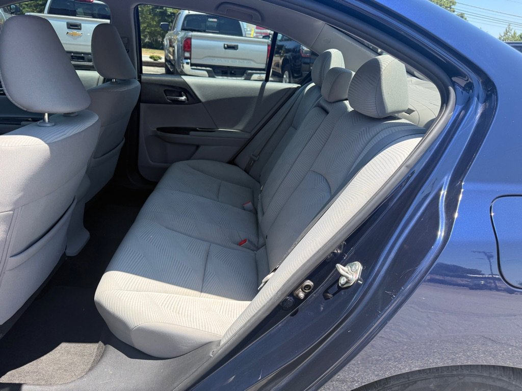 Used 2017 Honda Accord LX image 12
