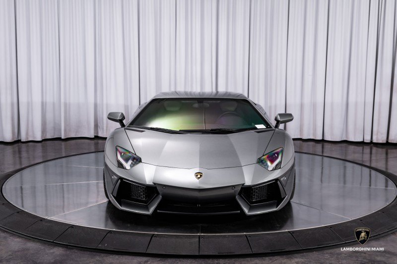 Used 2012 Lamborghini Aventador LP 700-4 image 5