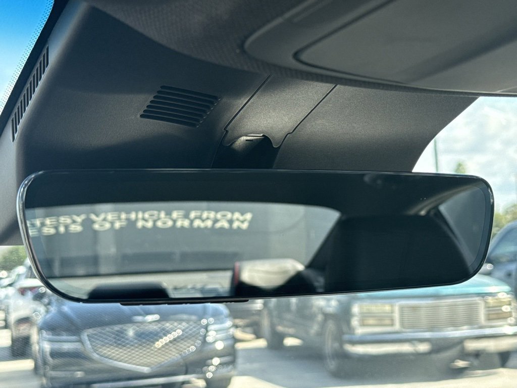 Used 2025 Genesis G70 2.5T w/ Sport Prestige Package image 30