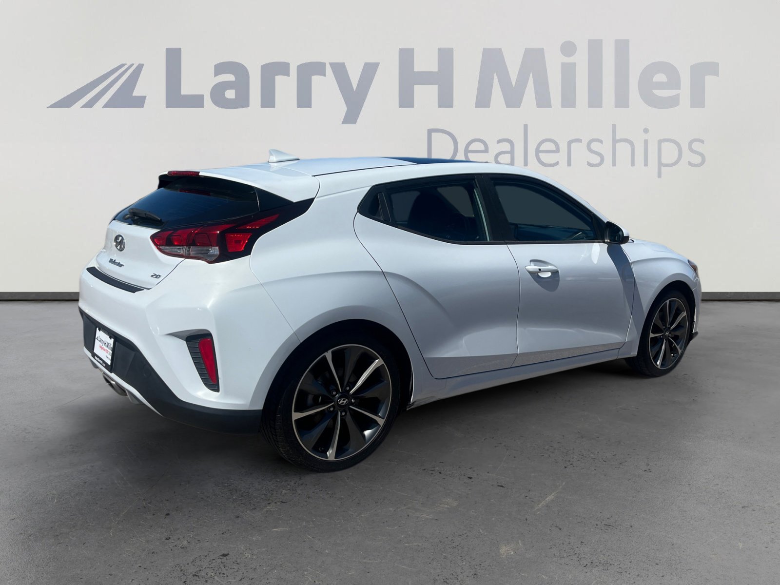 Used 2020 Hyundai Veloster 2.0 Premium image 5