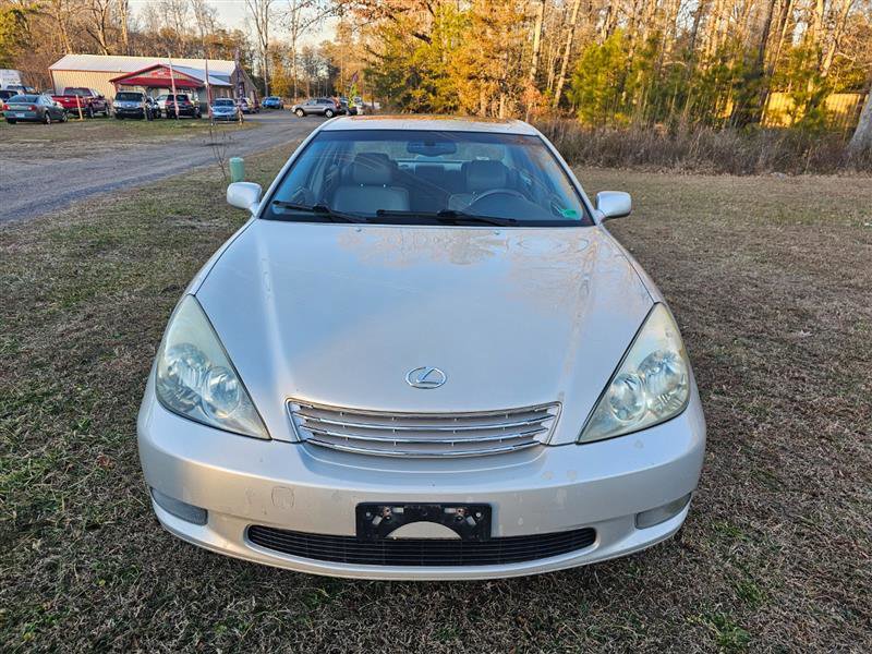 Used 2004 Lexus ES 330 image 2