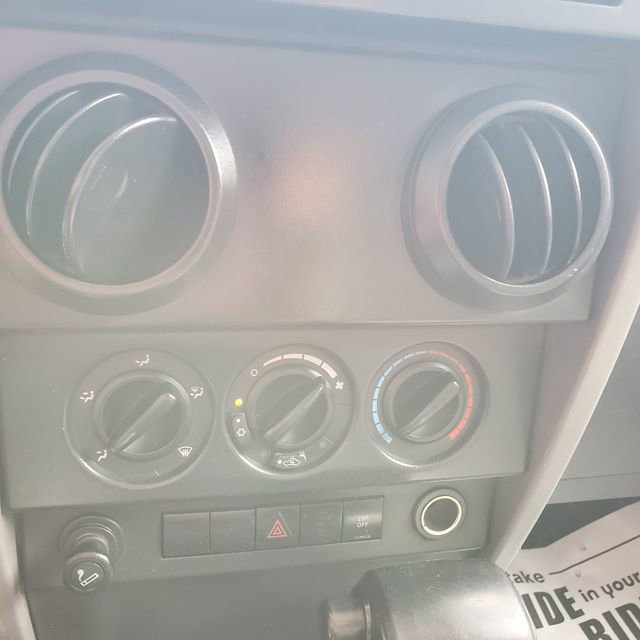 Used 2007 Jeep Wrangler X image 25