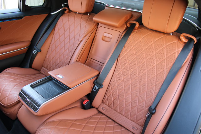 Used 2021 Mercedes-Benz S 580 4MATIC Sedan w/ AMG Line image 12