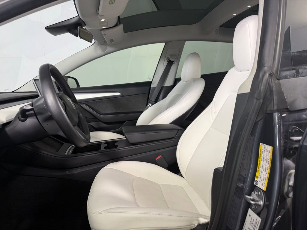 Used 2023 Tesla Model 3 Standard Range image 21