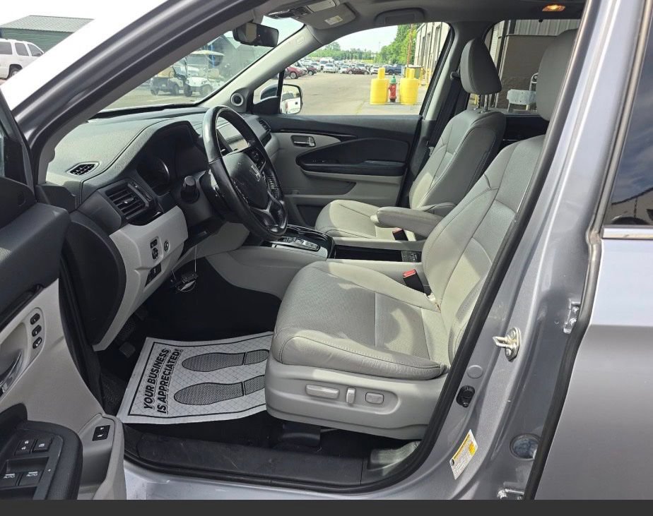 Used 2020 Honda Pilot Elite image 5