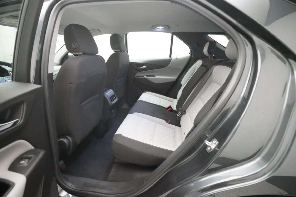 Used 2020 Chevrolet Equinox LS FWD image 15