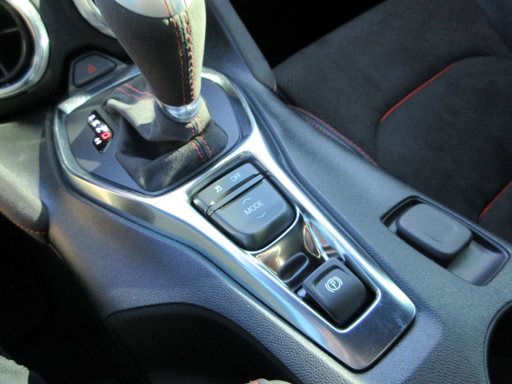 Certified 2022 Chevrolet Camaro ZL1 RWD image 29