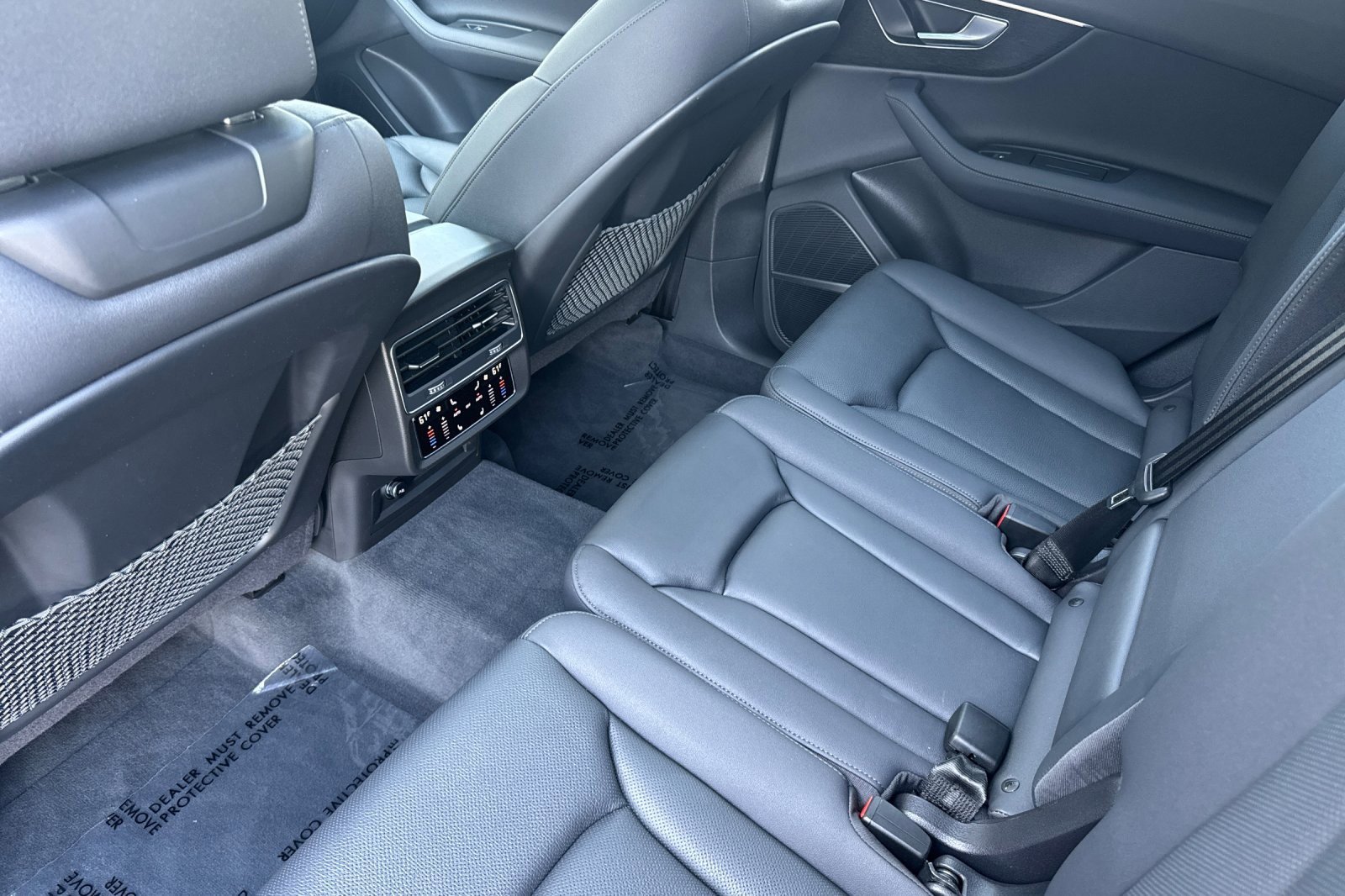 Used 2023 Audi Q7 3.0T Prestige image 11