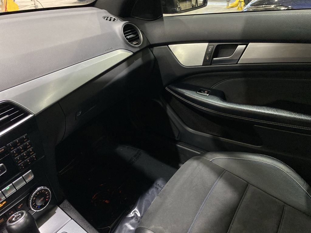Used 2015 Mercedes-Benz C 350 4MATIC Coupe image 4