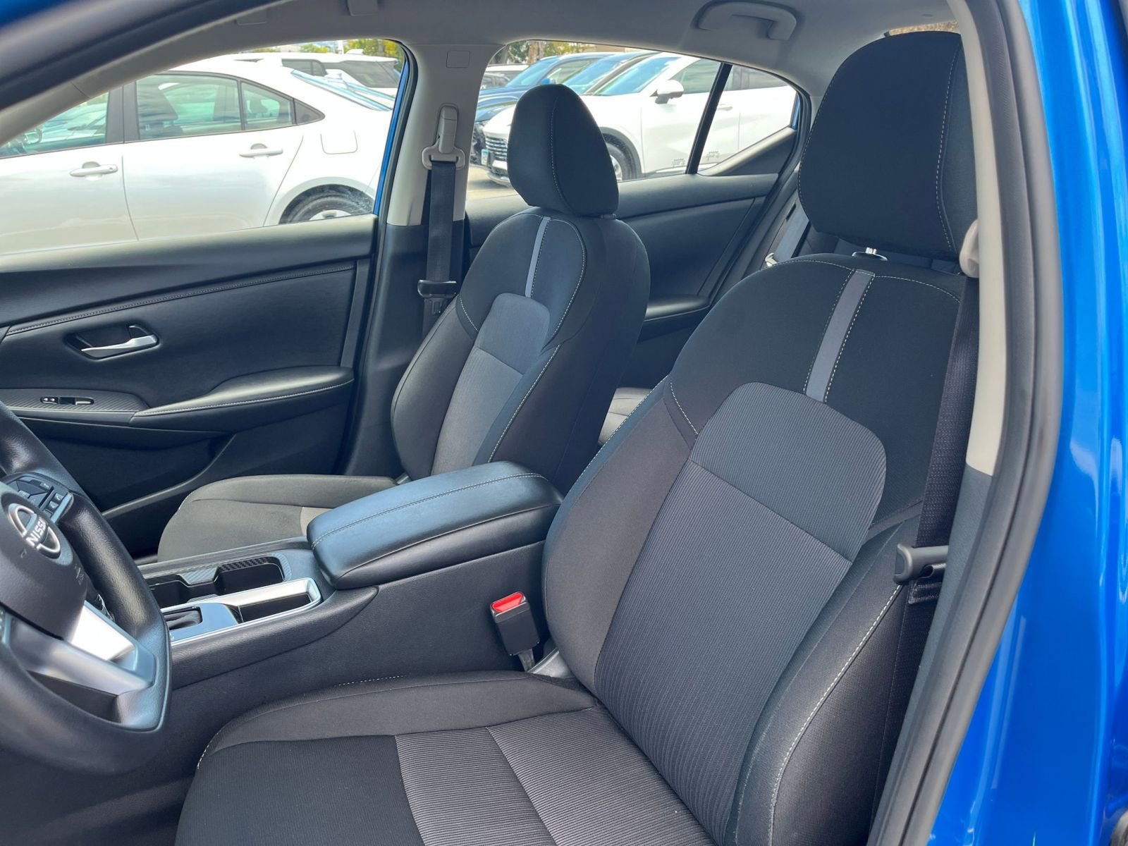 Used 2025 Nissan Sentra SV FWD image 36