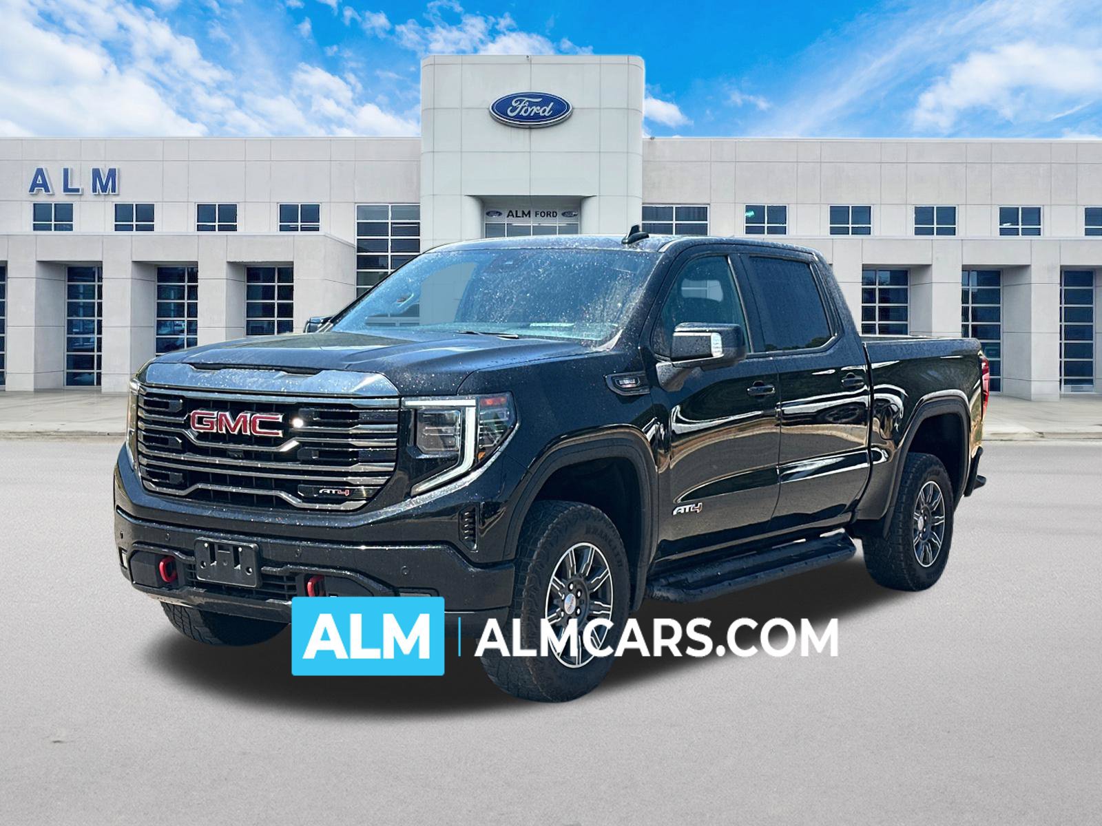 Used 2024 GMC Sierra 1500 AT4 w/ Technology Package AWD/4WD image 1