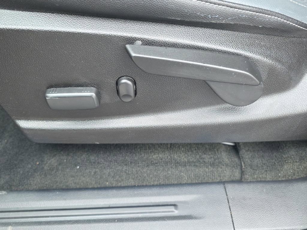 Used 2016 Chevrolet Colorado Z71 image 18