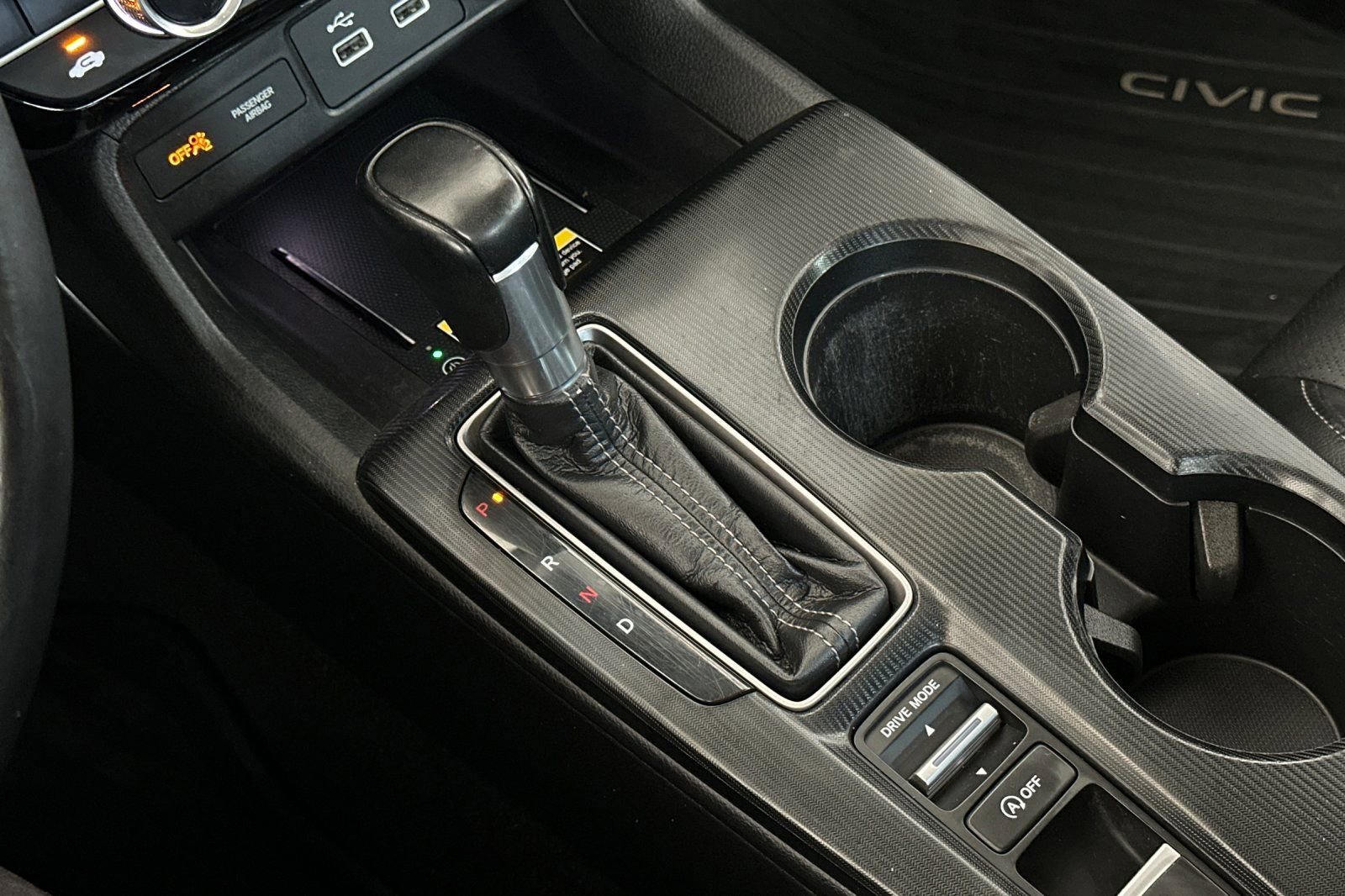 Used 2022 Honda Civic Touring image 19