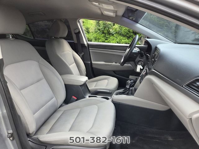 Used 2017 Hyundai Elantra SE FWD image 19
