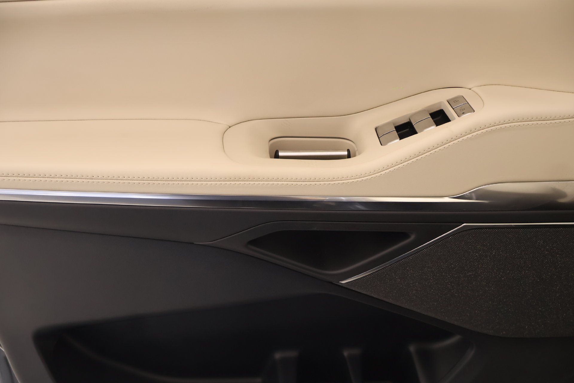 New 2027 Lincoln Navigator L Reserve AWD/4WD image 17