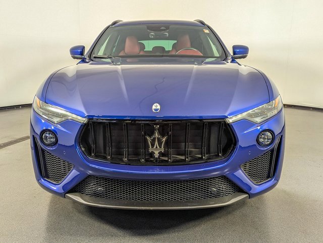 Used 2023 Maserati Levante Trofeo image 3
