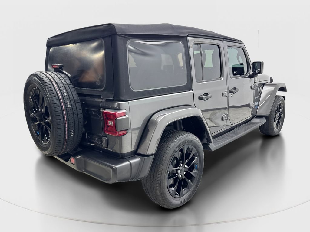 Used 2022 Jeep Wrangler Unlimited Sahara w/ Cold Weather Group image 6