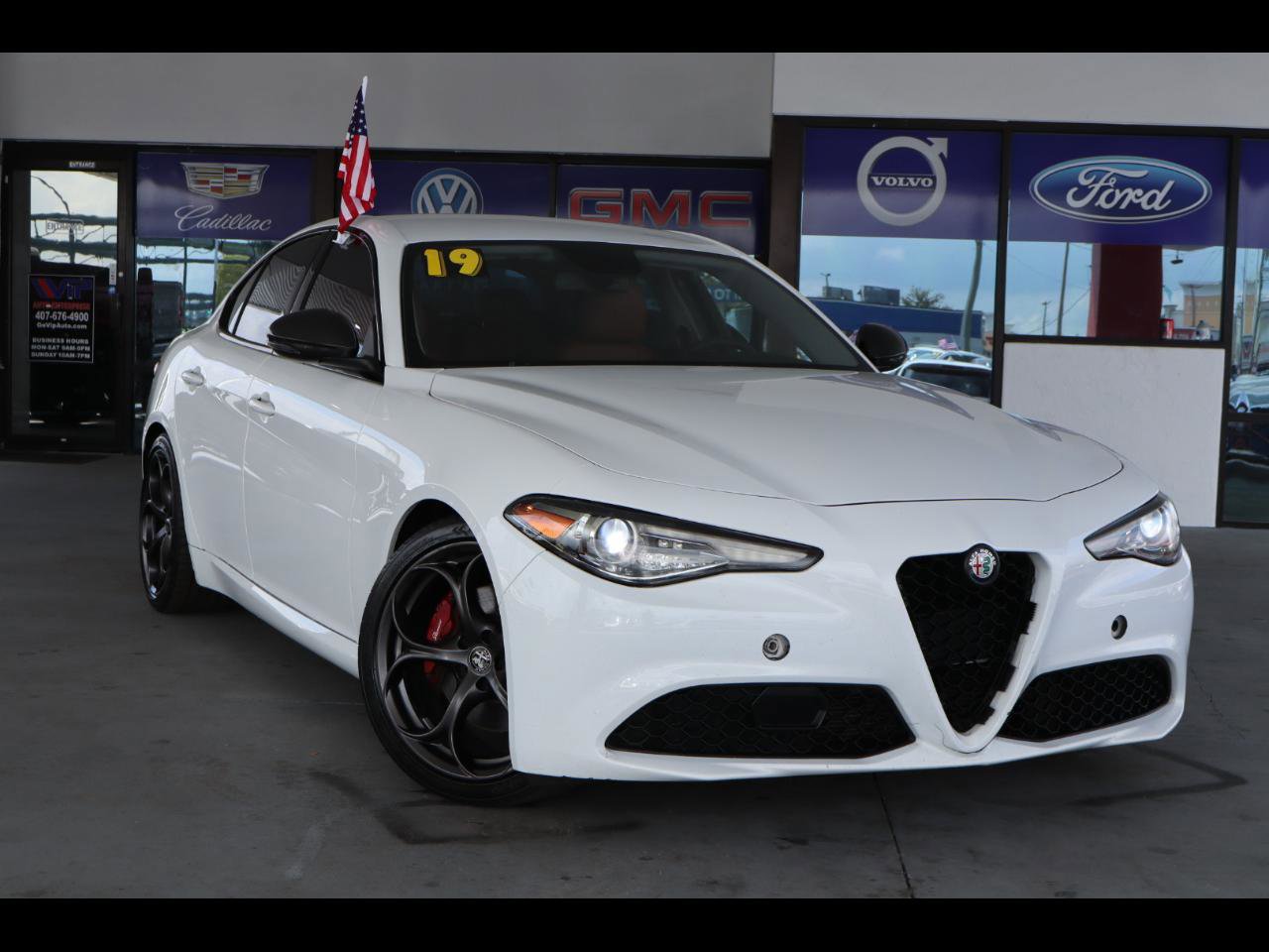 Used 2019 Alfa Romeo Giulia w/ Nero Edizione image 1